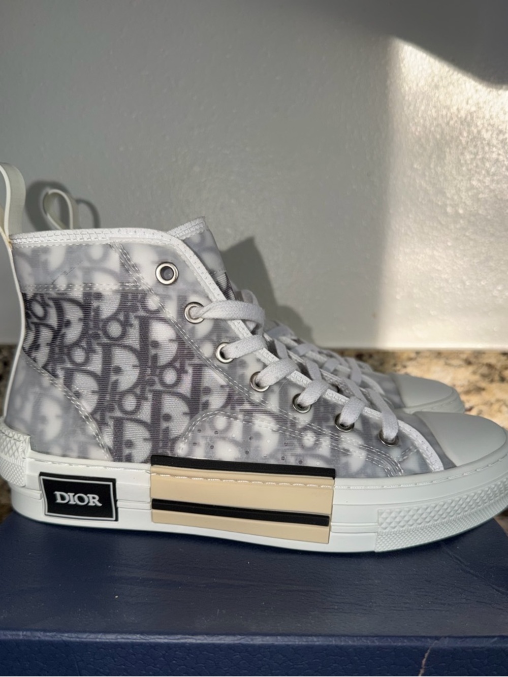 High-Top Sneaker in White/Grey - Picture 5 of 5